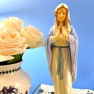 ✨ Blessed Virgin Mary by Veronese Design 🙏🏻 Holy Journey Religious Statue 🙏🏻